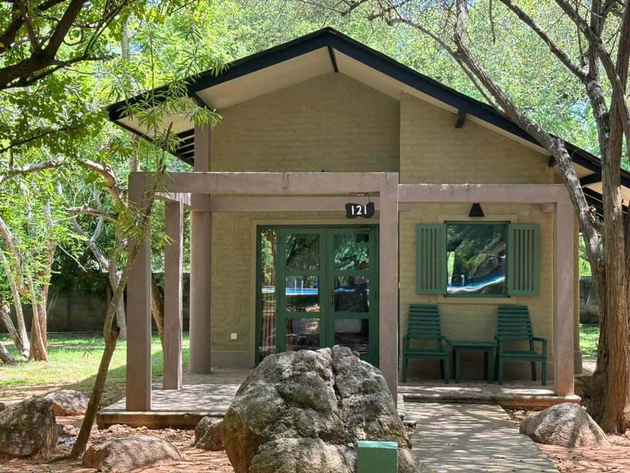 Hotel Elephant Reach Yala